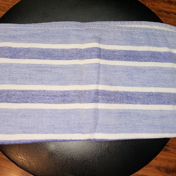 SOLD. YSL face towel - Picture 4 of 6